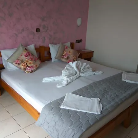 Haus Sofis * Kínira